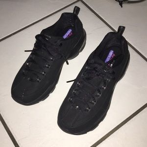 Size 9.5 Memory Foam black Skechers sneakers